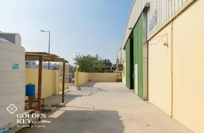 Warehouse - Studio - 3 Bathrooms for rent in Industrial Area 1 - Industrial Area - Doha