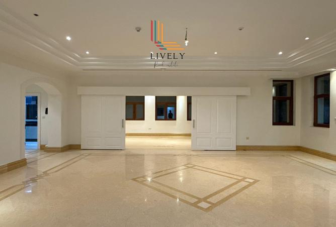930224 - Property Image 2