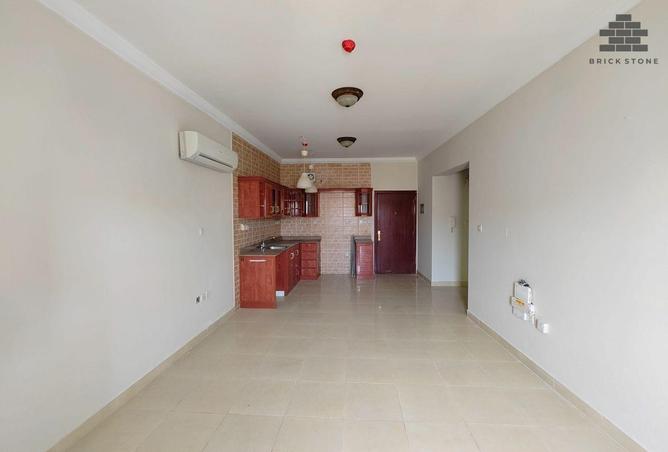 973216 - Property Image 2