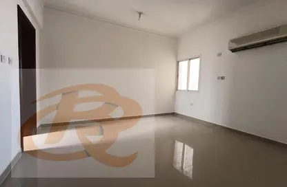 Empty Room image for: Apartment - 3 Bedrooms - 3 Bathrooms for rent in Fereej Bin Omran - Doha, Image 1