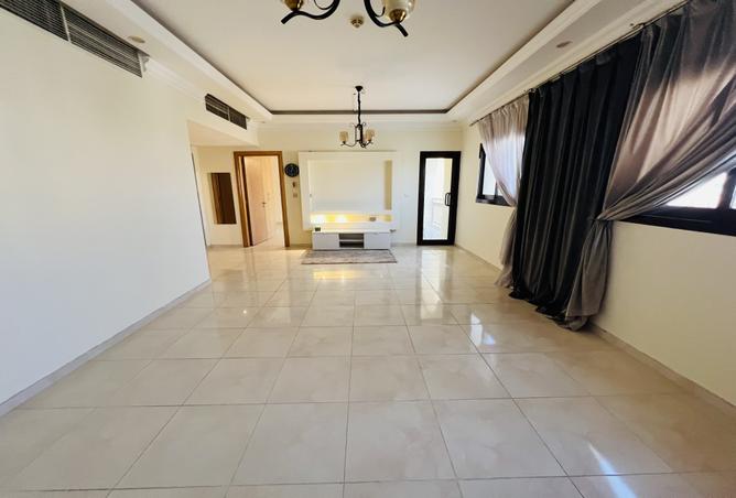 975466 - Property Image 3