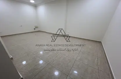 Apartment - 3 Bedrooms - 3 Bathrooms for rent in Al Mansoura - Al Mansoura - Doha