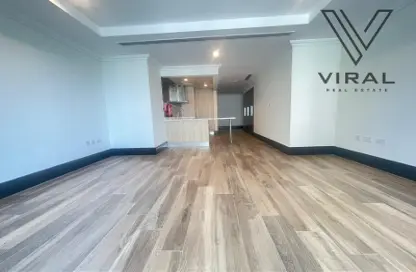 Apartment - Studio - 1 Bathroom for rent in Viva West - Viva Bahriyah - The Pearl Island - Doha