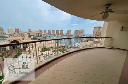 Apartment - 3 Bedrooms - 4 Bathrooms for sale in Tower 6 - Porto Arabia - The Pearl Island - Doha