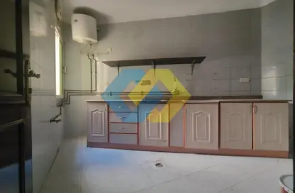 Apartment - 2 Bedrooms - 2 Bathrooms for rent in Bin Omran - Fereej Bin Omran - Doha