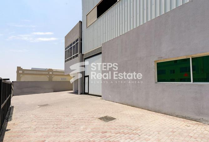 952802 - Property Image 2