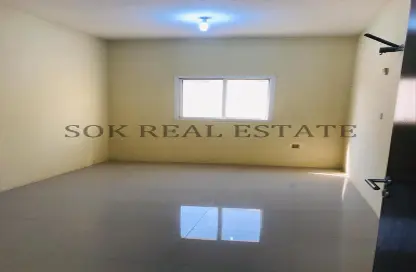 سكن عمال - استوديو - 8 حمامات للايجار في المنطقة الصناعية - الدوحة