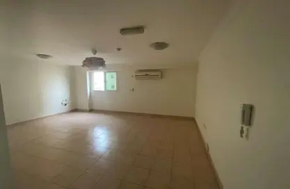 Apartment - 3 Bedrooms - 2 Bathrooms for rent in Al Sadd Road - Al Sadd - Doha