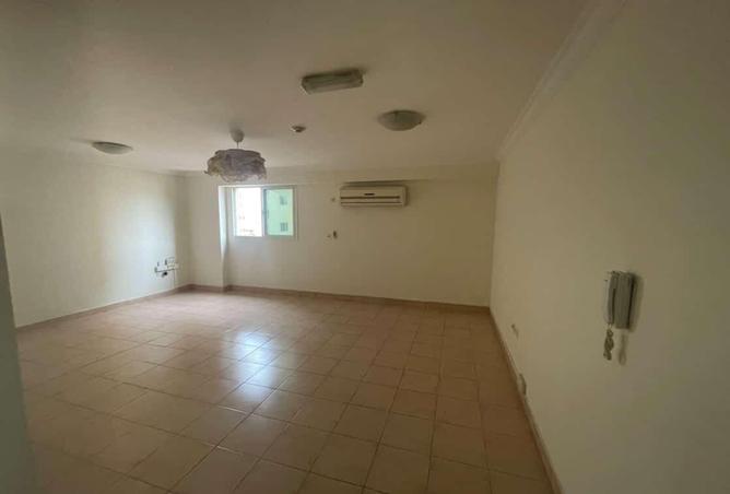 990500 - Property Main Image