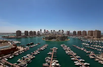 Apartment - 2 Bedrooms - 3 Bathrooms for rent in Marina Gate - Porto Arabia - The Pearl Island - Doha