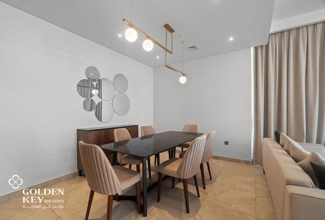 988494 - Property Image 3