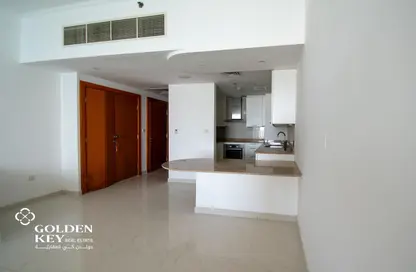 Apartment - Studio - 1 Bathroom for rent in Viva West - Viva Bahriyah - The Pearl Island - Doha
