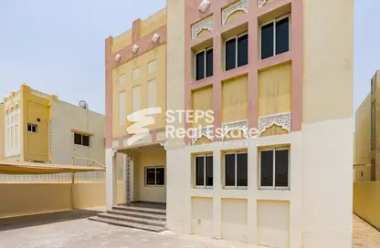 Villa - 5 Bedrooms - 6 Bathrooms for rent in Izghawa - Izghawa - Doha