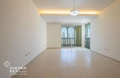 Apartment - 2 Bedrooms - 3 Bathrooms for rent in Regency Pearl 3 - Viva Bahriyah - The Pearl Island - Doha
