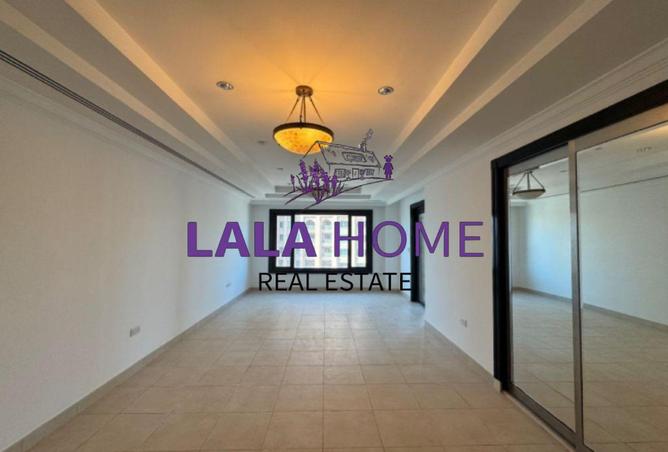 989249 - Property Image 2