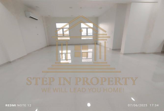 966472 - Property Main Image