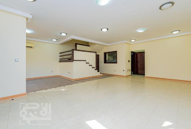 1000533 - Property Image 2