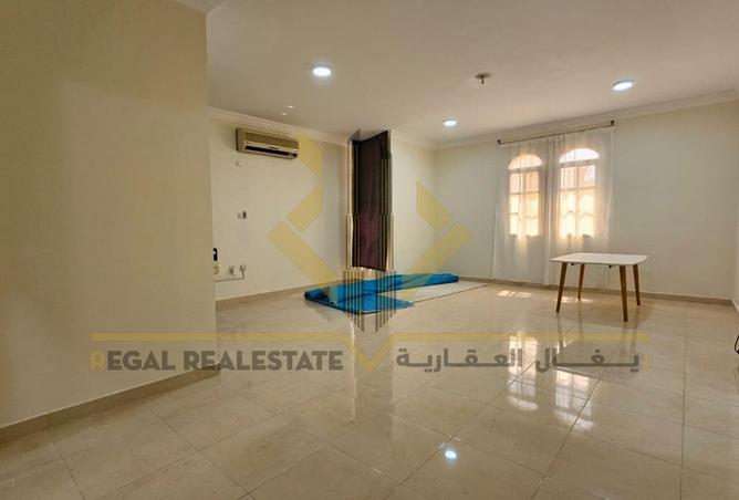 971468 - Property Image 3