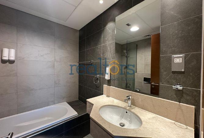 999054 - Property Image 2