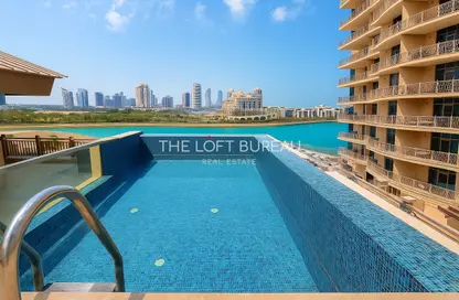 Townhouse - 3 Bedrooms - 4 Bathrooms for rent in Abraj Bay - Abraj Quartiers - The Pearl Island - Doha