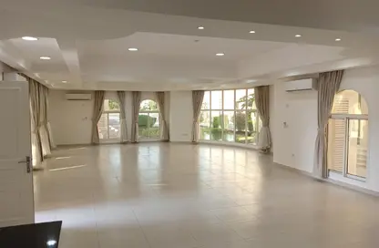 فيلا - 5 غرف نوم - 6 حمامات للايجار في فلل واست باي لاغون - وست باي لاجون - بحيرة وست لاجون - الدوحة