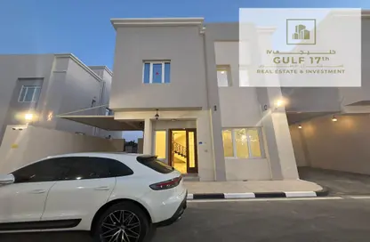 مجمع سكني - 7 غرف نوم - 8 حمامات للايجار في شارع المرخية - المرخية - الدوحة