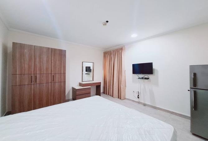 974110 - Property Image 2