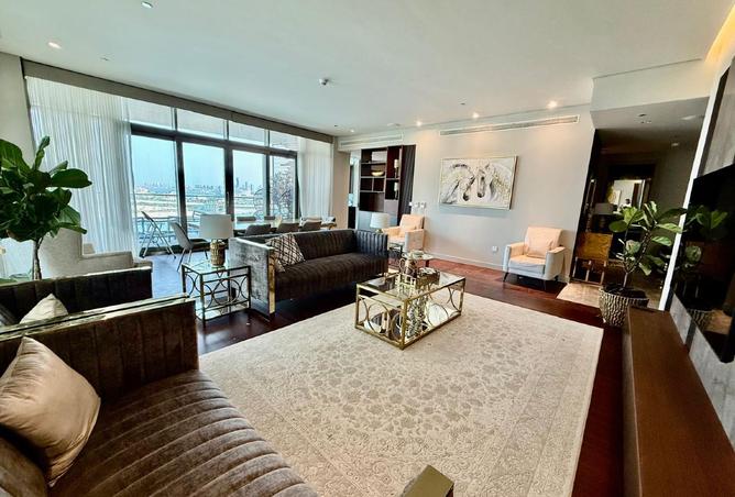 943077 - Property Image 2