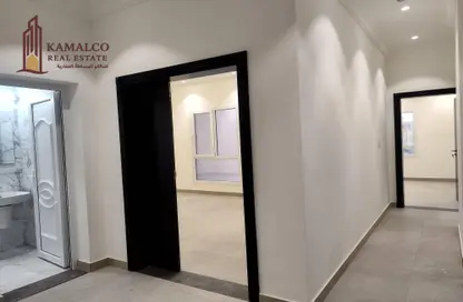 Apartment - 2 Bedrooms - 2 Bathrooms for rent in Al Nasr Street - Al Nasr - Doha