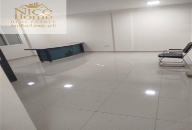 905878 - Property Main Image