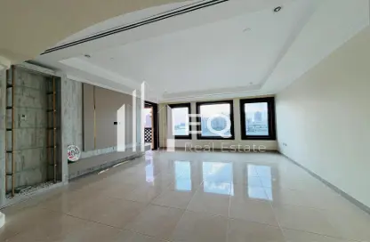 تاون هاوس - 2 غرف نوم - 3 حمامات للايجار في طريق بورتو الشرقي - بورتو أرابيا - جزيرة اللؤلؤة - الدوحة