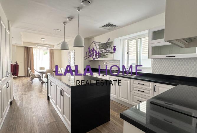 967687 - Property Image 3