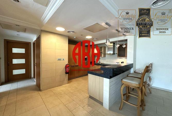 916199 - Property Image 3