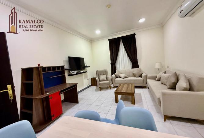 928915 - Property Image 2