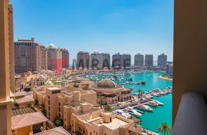 Apartment - 2 Bedrooms - 2 Bathrooms for rent in Tower 14 - Porto Arabia - The Pearl Island - Doha