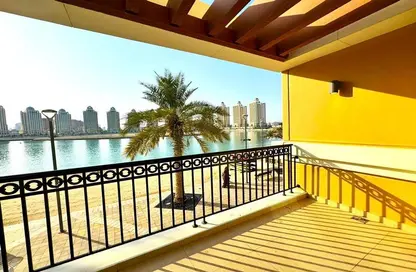 Townhouse - 1 Bedroom - 2 Bathrooms for rent in Viva West - Viva Bahriyah - The Pearl Island - Doha