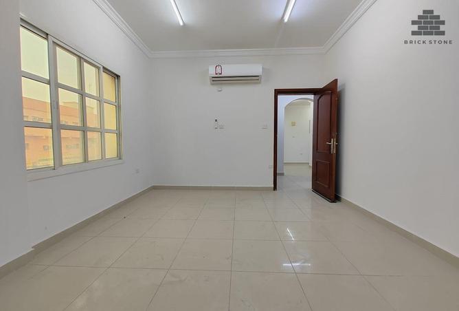 902114 - Property Image 3