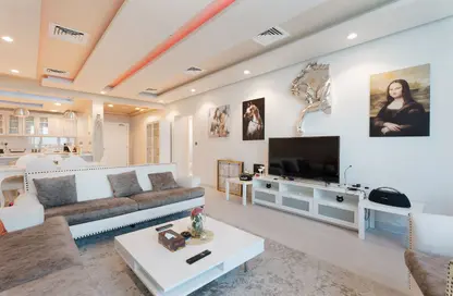 شقة - 2 غرف نوم - 4 حمامات للايجار في برج زجزاج  ب - أبراج زجزاج - الخليج الغربي - الدوحة