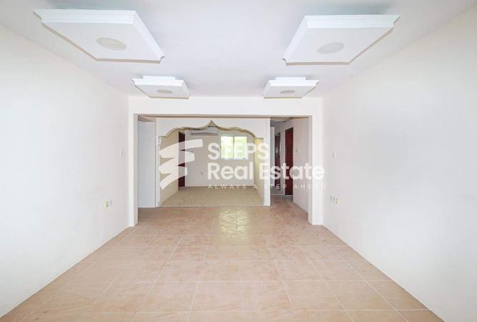 Office Space - Studio - 1 Bathroom for rent in Financial Square - C-Ring - Doha