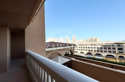 Apartment - 2 Bedrooms - 3 Bathrooms for rent in West Porto Drive - Porto Arabia - The Pearl Island - Doha