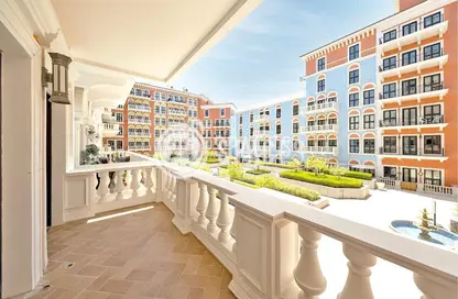 Apartment - 1 Bedroom - 2 Bathrooms for rent in Carnaval - Qanat Quartier - The Pearl Island - Doha