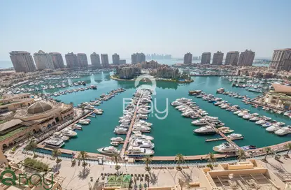 Apartment - 2 Bedrooms - 3 Bathrooms for sale in Tower 14 - Porto Arabia - The Pearl Island - Doha