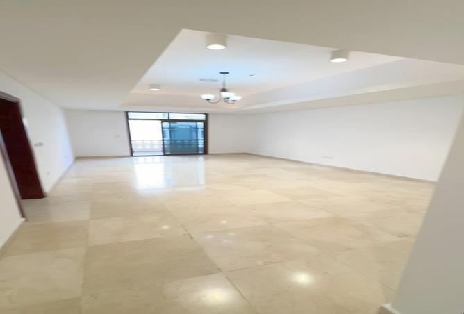 918340 - Property Image 2