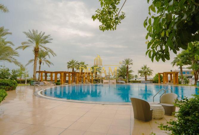 991399 - Property Image 2