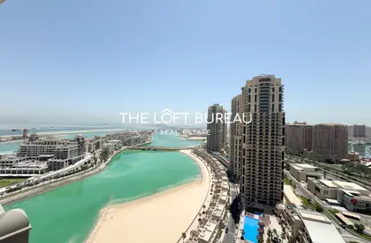 Apartment - 1 Bedroom - 1 Bathroom for rent in Abraj Bay - Abraj Quartiers - The Pearl Island - Doha