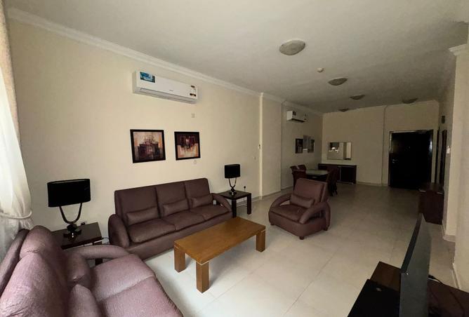 956905 - Property Image 3