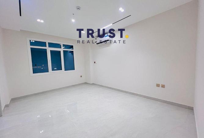 982687 - Property Image 3