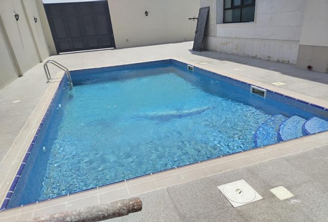 937632 - Property Image 2