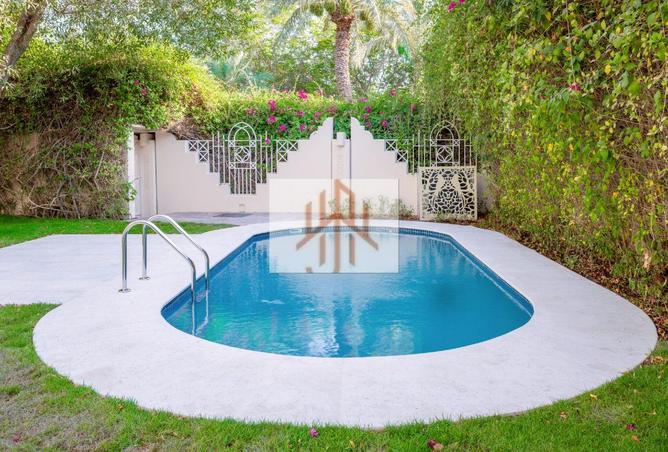 967314 - Property Image 2