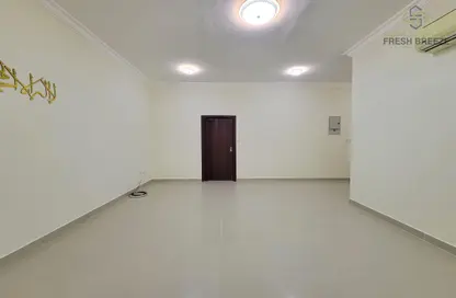 Apartment - 2 Bedrooms - 2 Bathrooms for rent in Al Zubair Street - Fereej Abdul Aziz - Doha